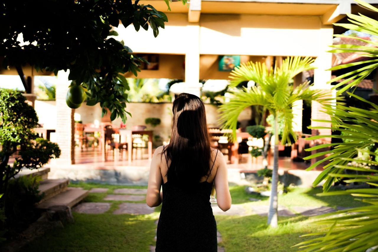 אמד Alam Bali Beach Resort מראה חיצוני תמונה